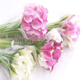 Miniature flower arrangements for weddings