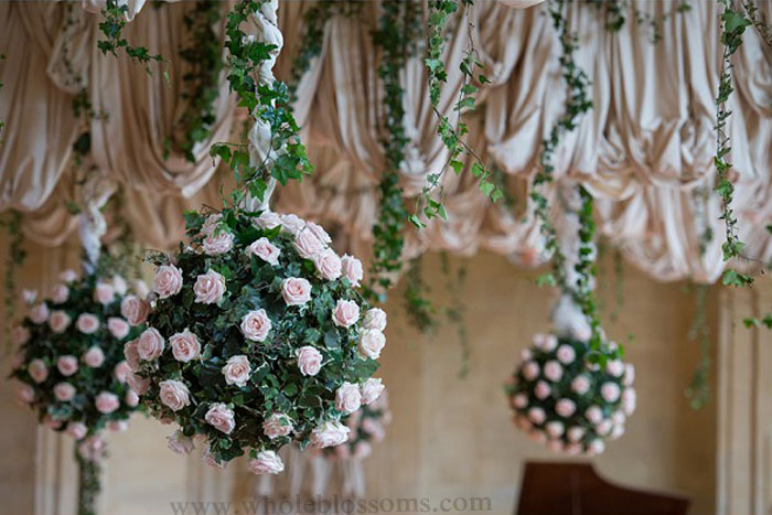 Hanging floral balls 