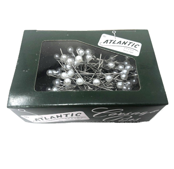 Refined pearl white pins for weddings and floral designs, perfect for bridal corsages, boutonnieres, and premium event styling.