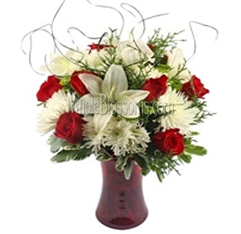 Deluxe lovers flower arrangement with rich hues, perfect for weddings, anniversaries, and romantic gifts.