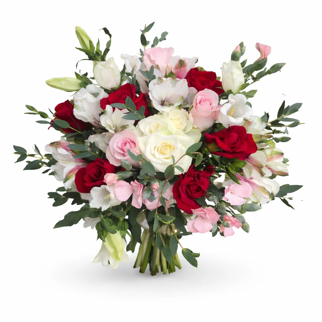 Soft romantic floral wedding centerpieces designed for elegant receptions