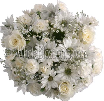 White Flowers Wedding Centerpieces