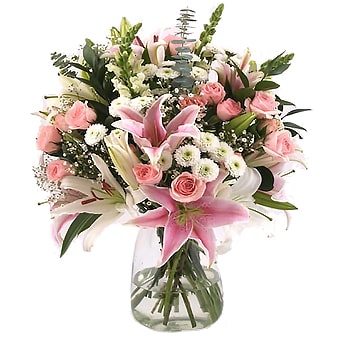 Mom’s Caring Love bouquet with soft warmth, perfect for weddings, gifts, and heartfelt floral décor.