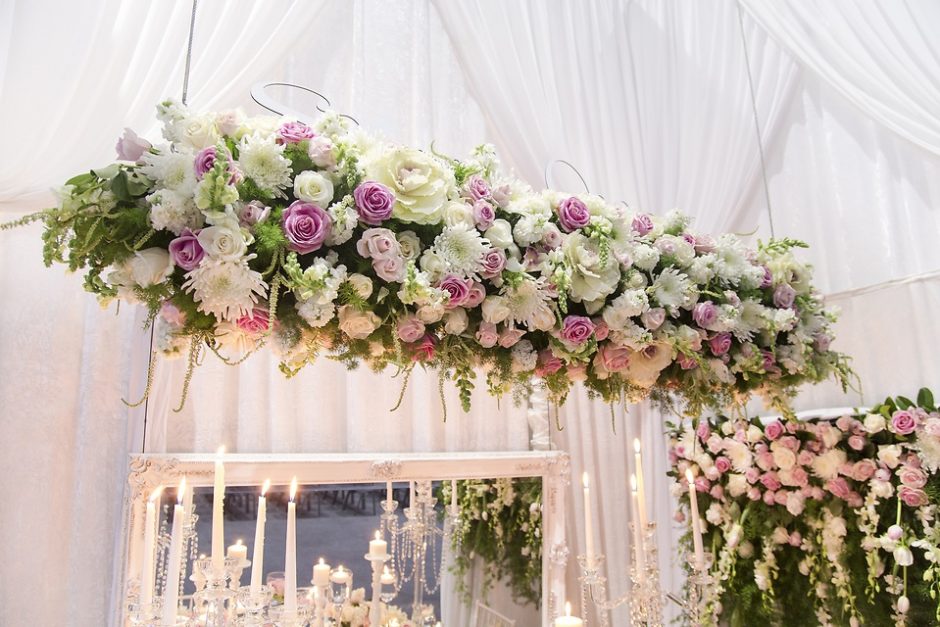 Here’s why you should buy wedding flowers online