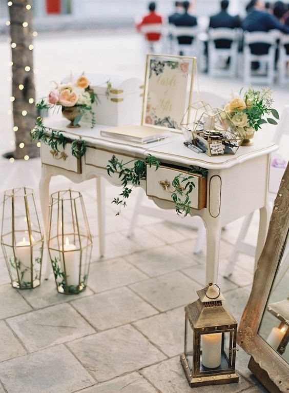 vintage table decoration