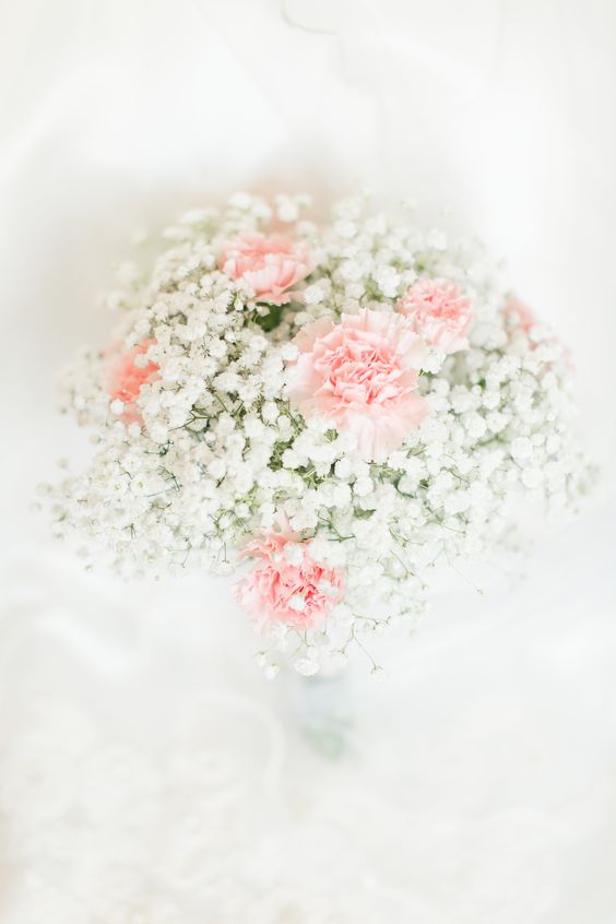 baby's breath and carnation bouquet